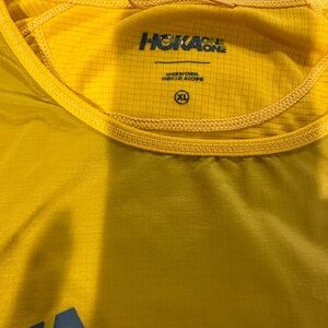 HOKA One One Men’s Long Sleeve Performance Shirt – Size XL